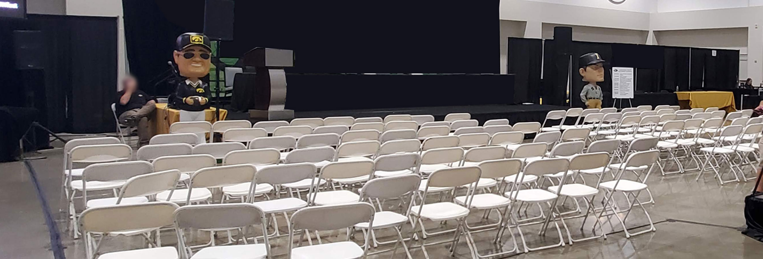 classroom tradeshow chairs